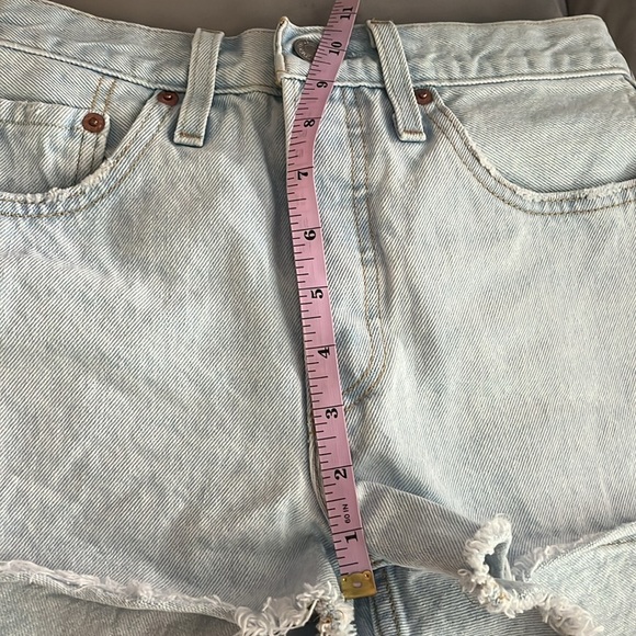 “Levi-High Rise Jean Shorts size 24” - Picture 5 of 6